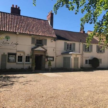 East Ayton Lodge Hotel, Scarborough Bagian luar foto
