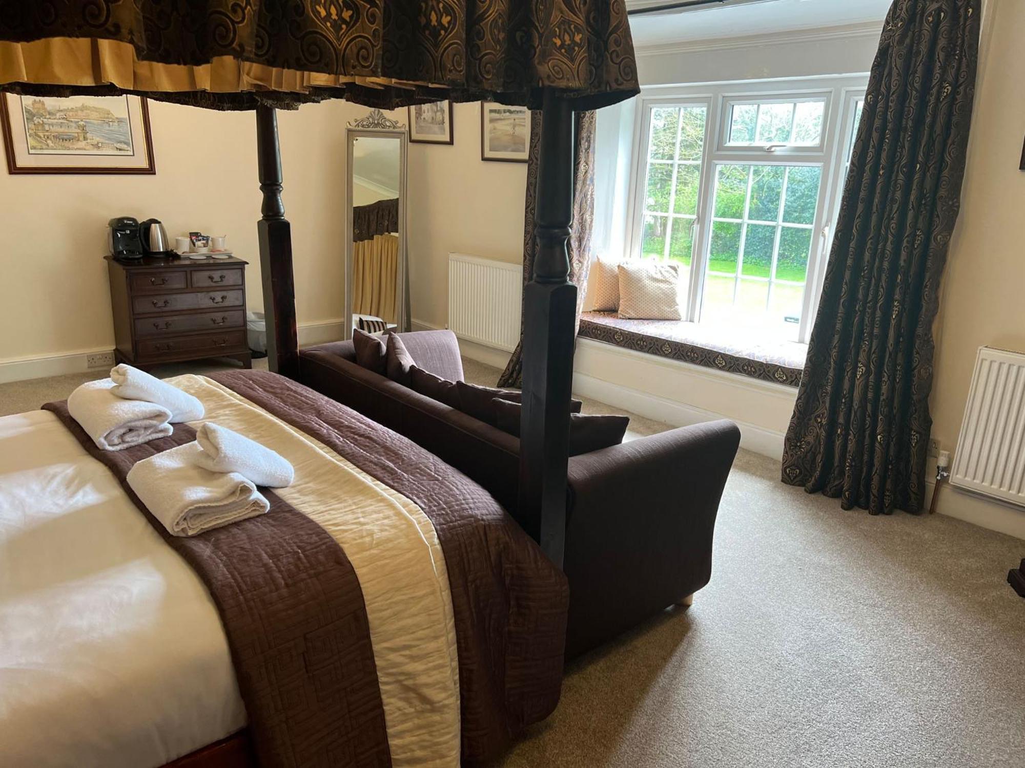 East Ayton Lodge Hotel, Scarborough Bagian luar foto